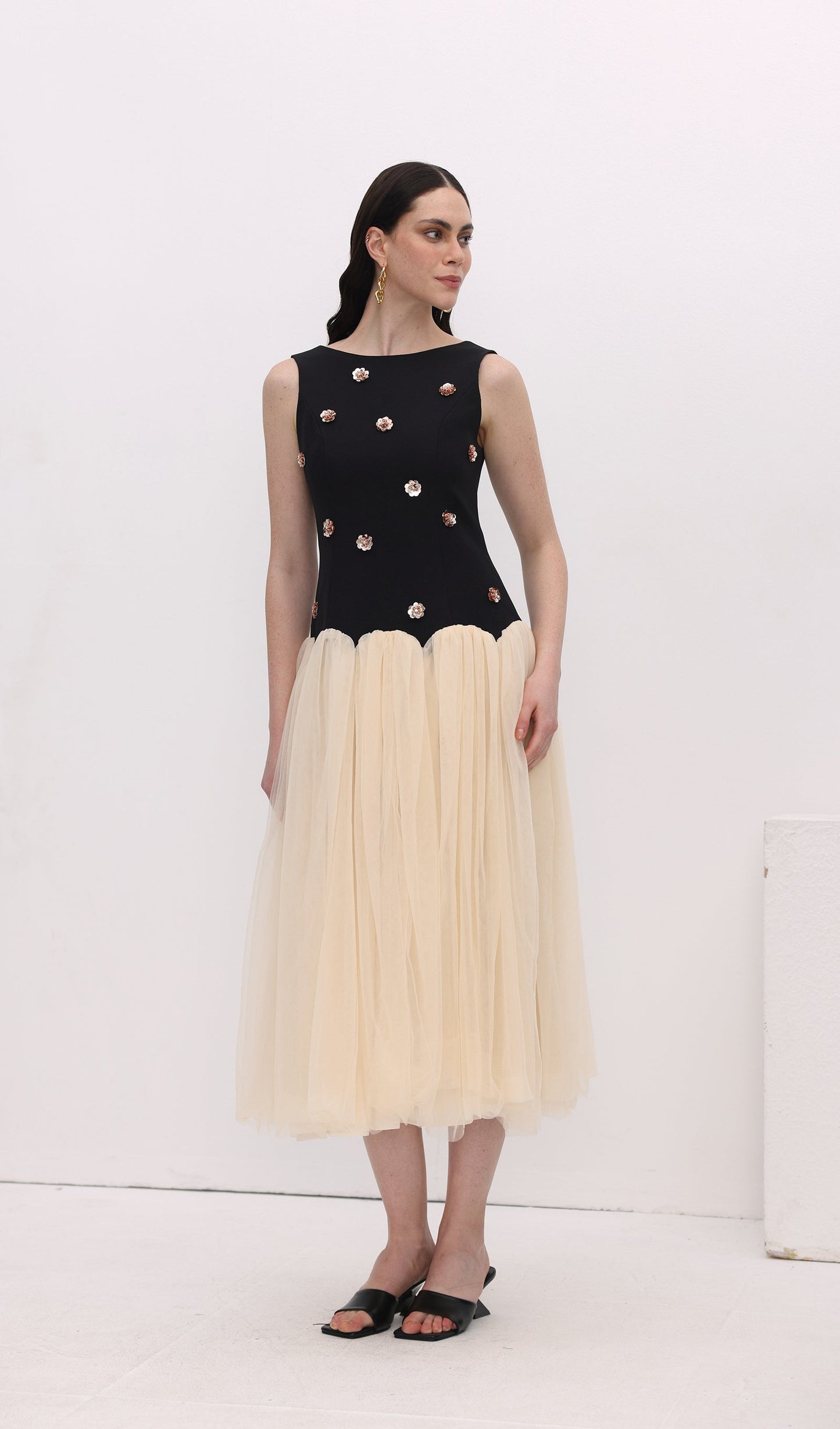 Vintage Contrast Tulle Midi Dress