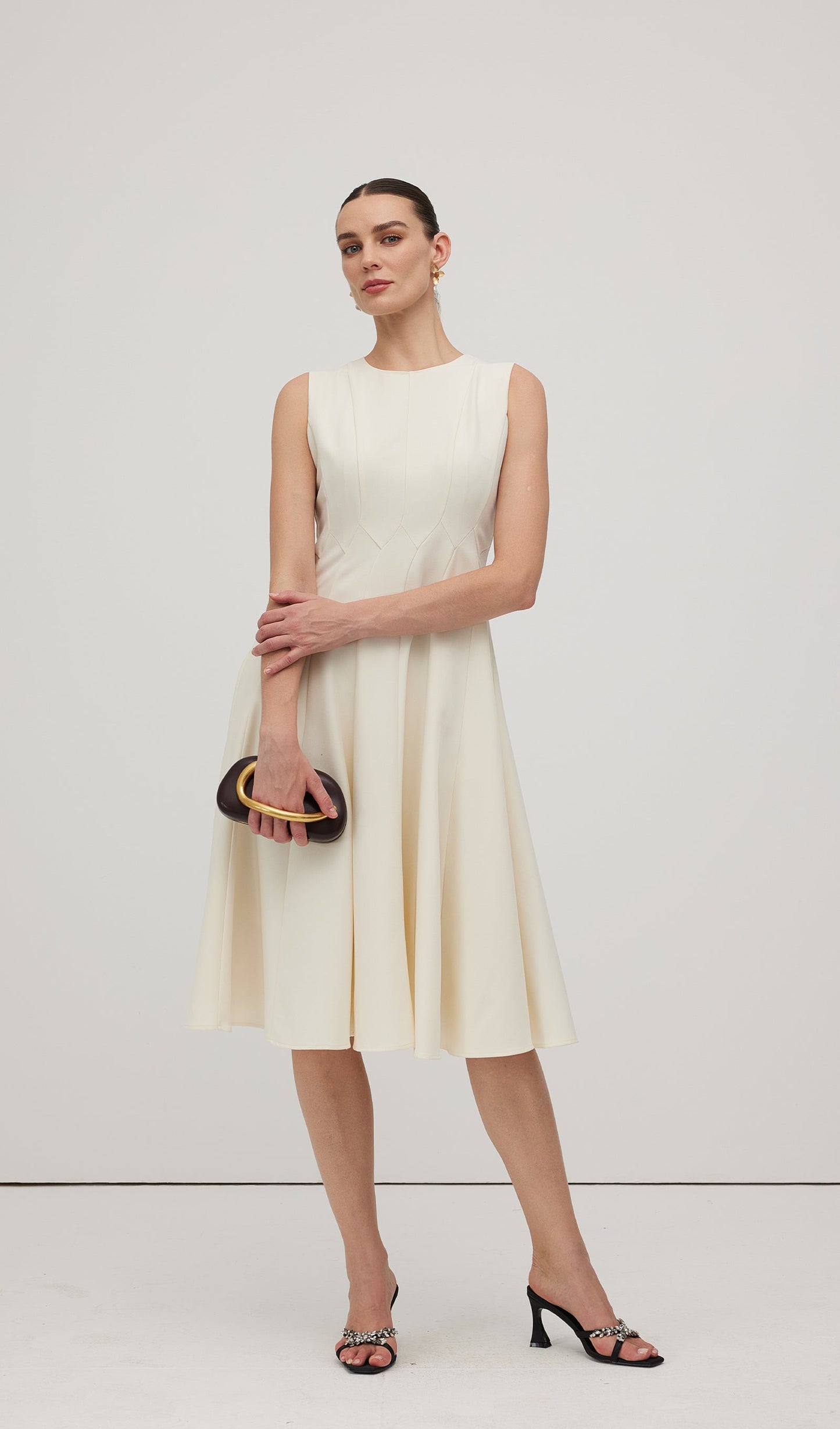 A Line Sleeveless Midi Dress