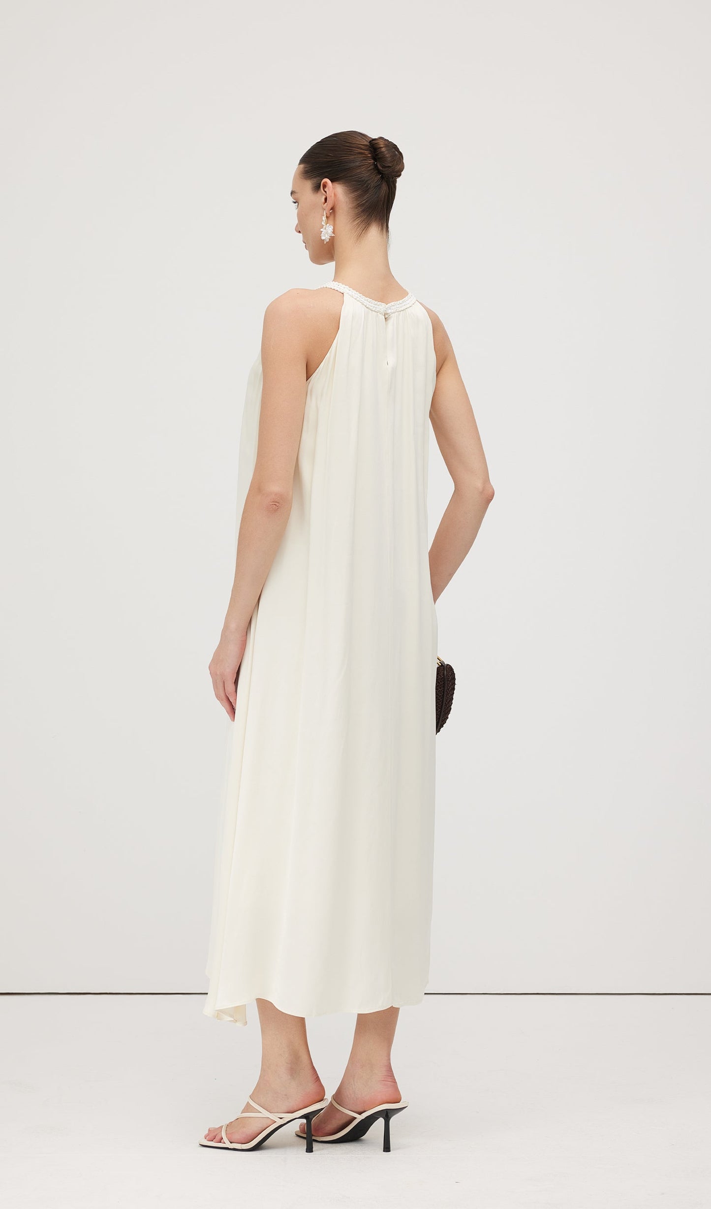 Round Neck Hollow Sleeveless Midi Dress