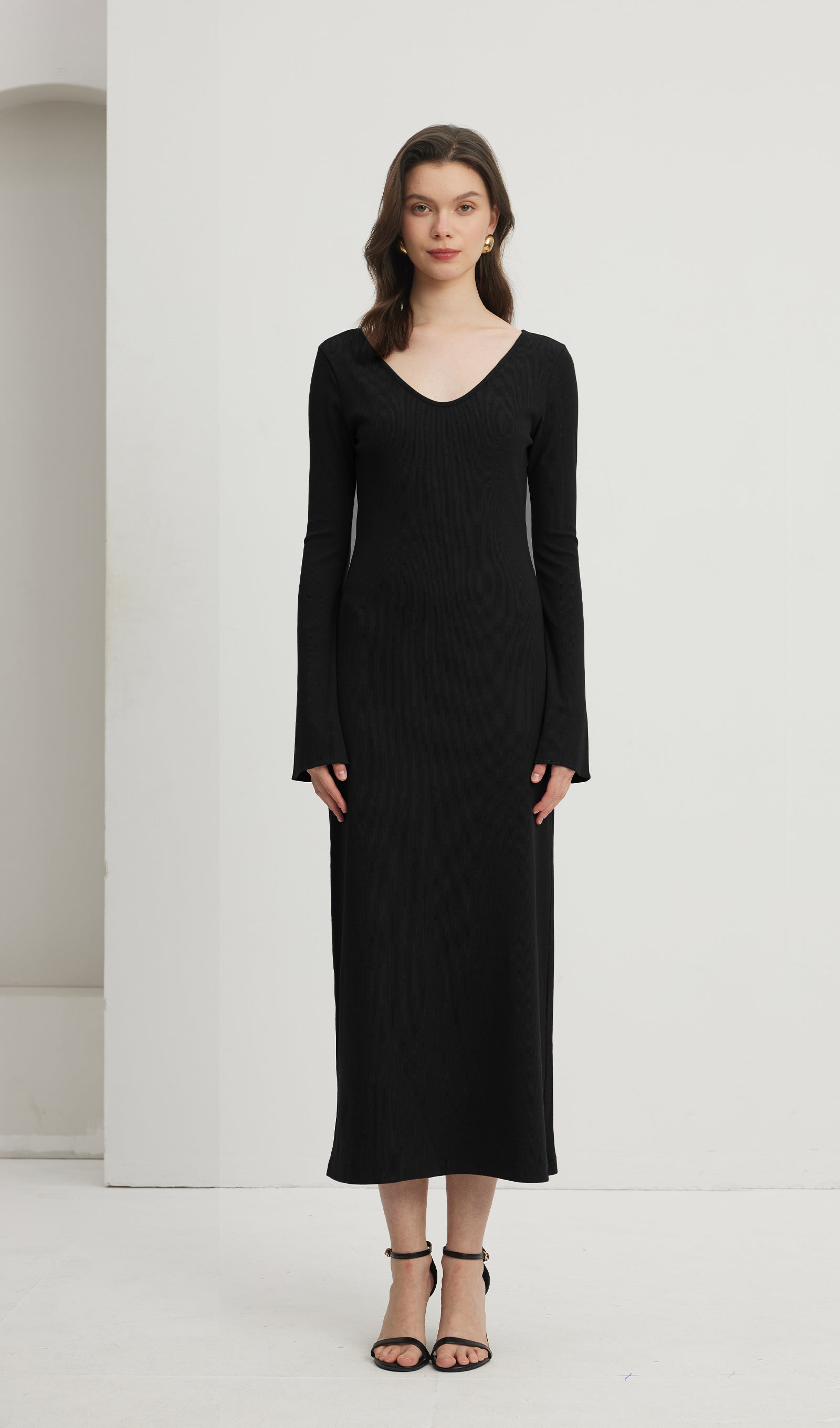 Solid Crew Neck Midi Dress