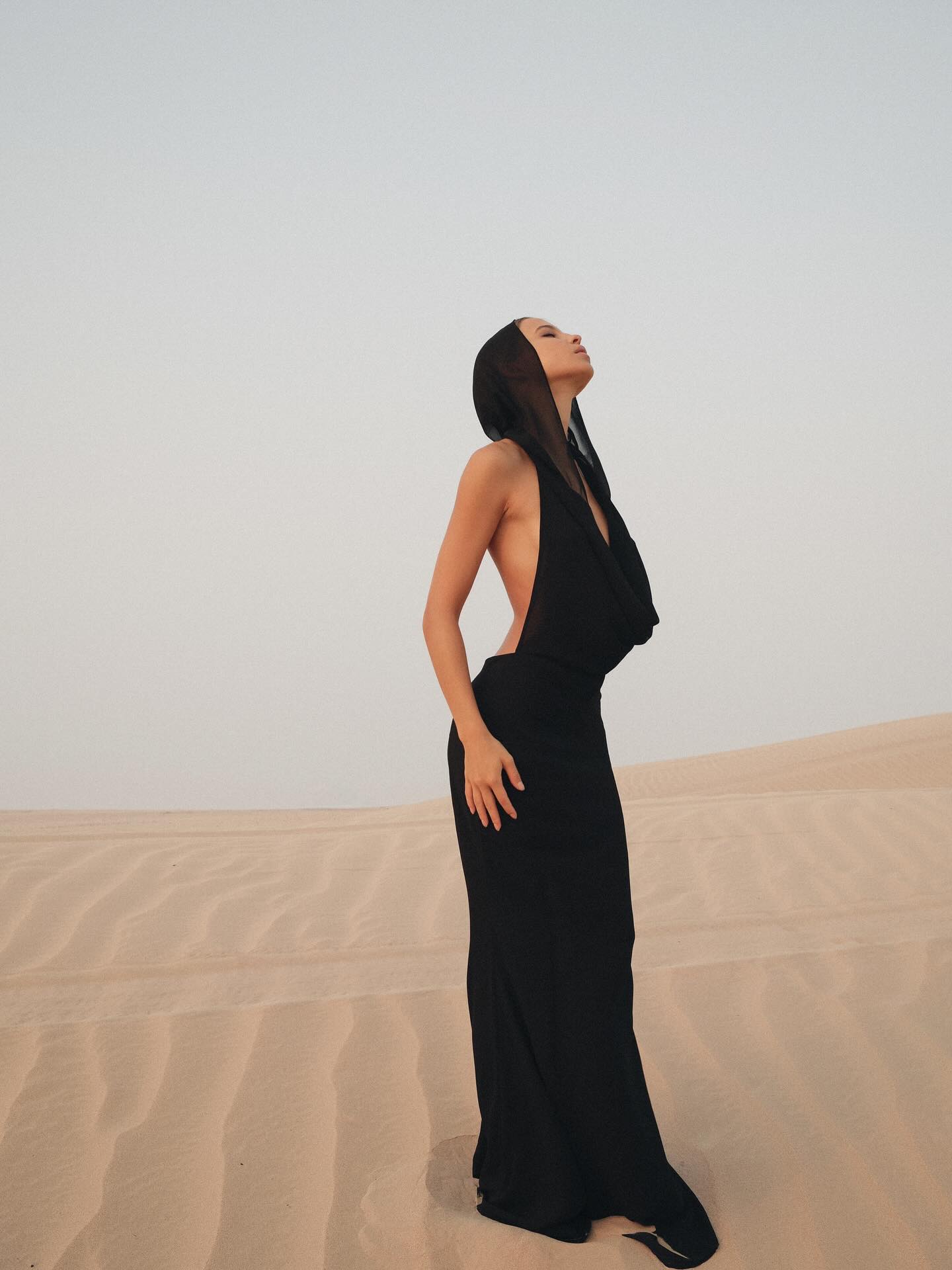 Backless Hooded Chiffon Maxi Dress