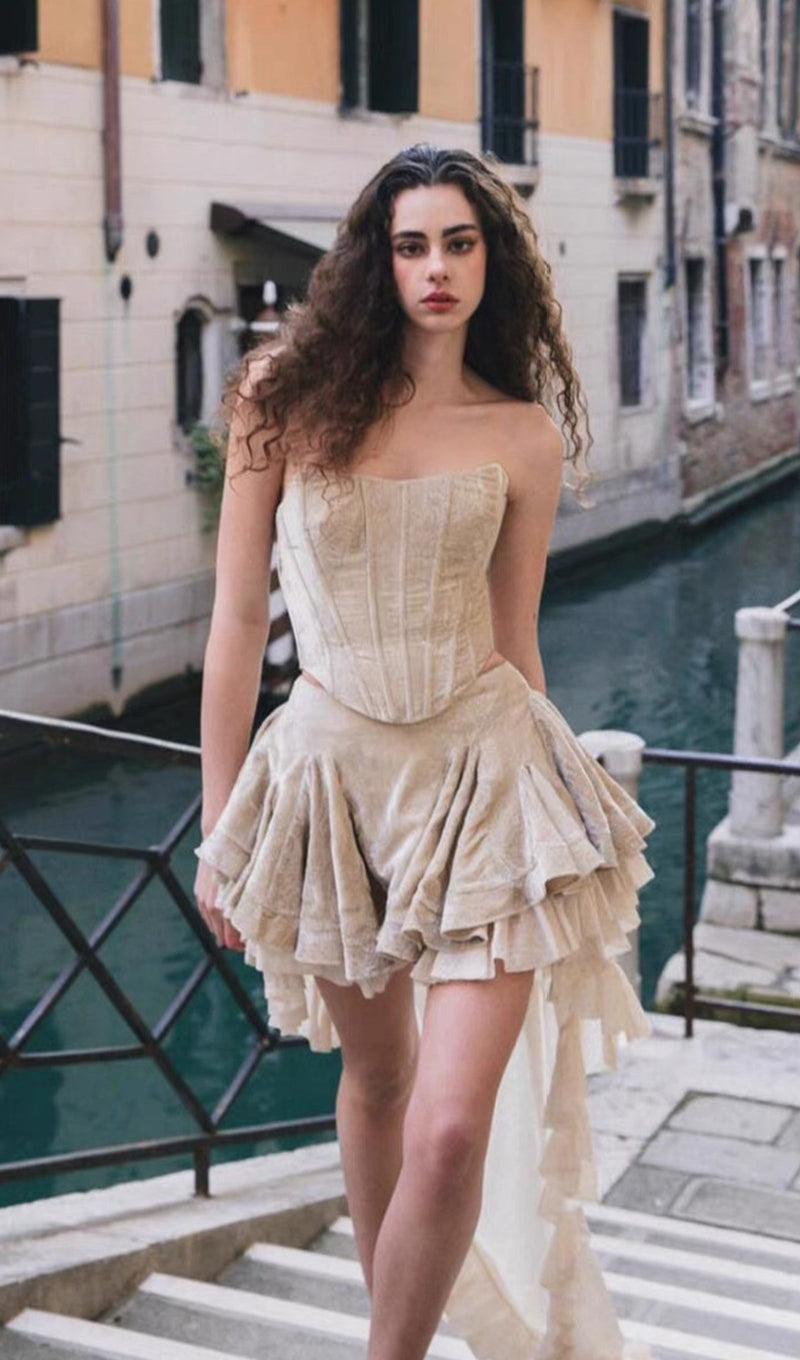 Embroidered Velvet Fishbone Train Skirt Sets