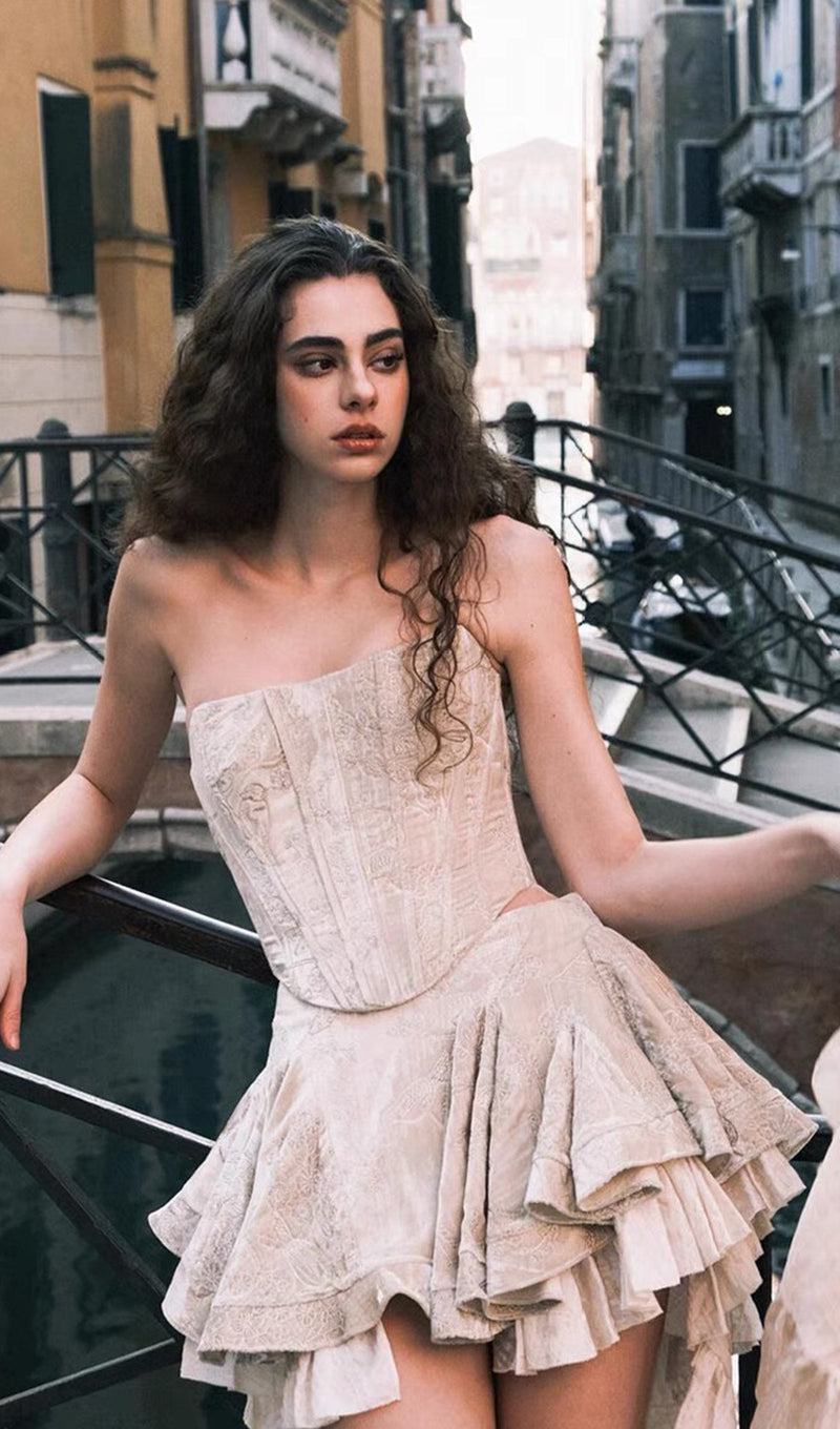 Embroidered Velvet Fishbone Train Skirt Sets