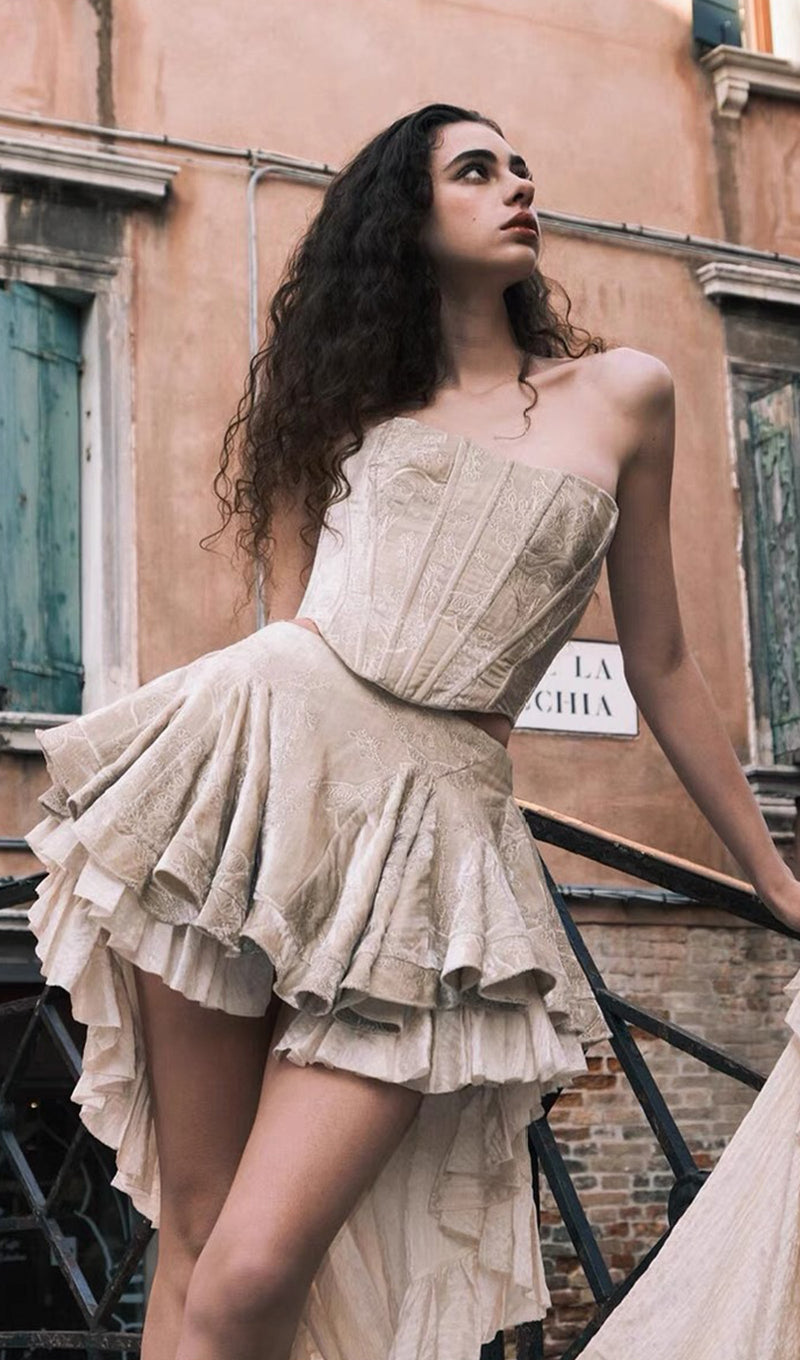 Embroidered Velvet Fishbone Train Skirt Sets