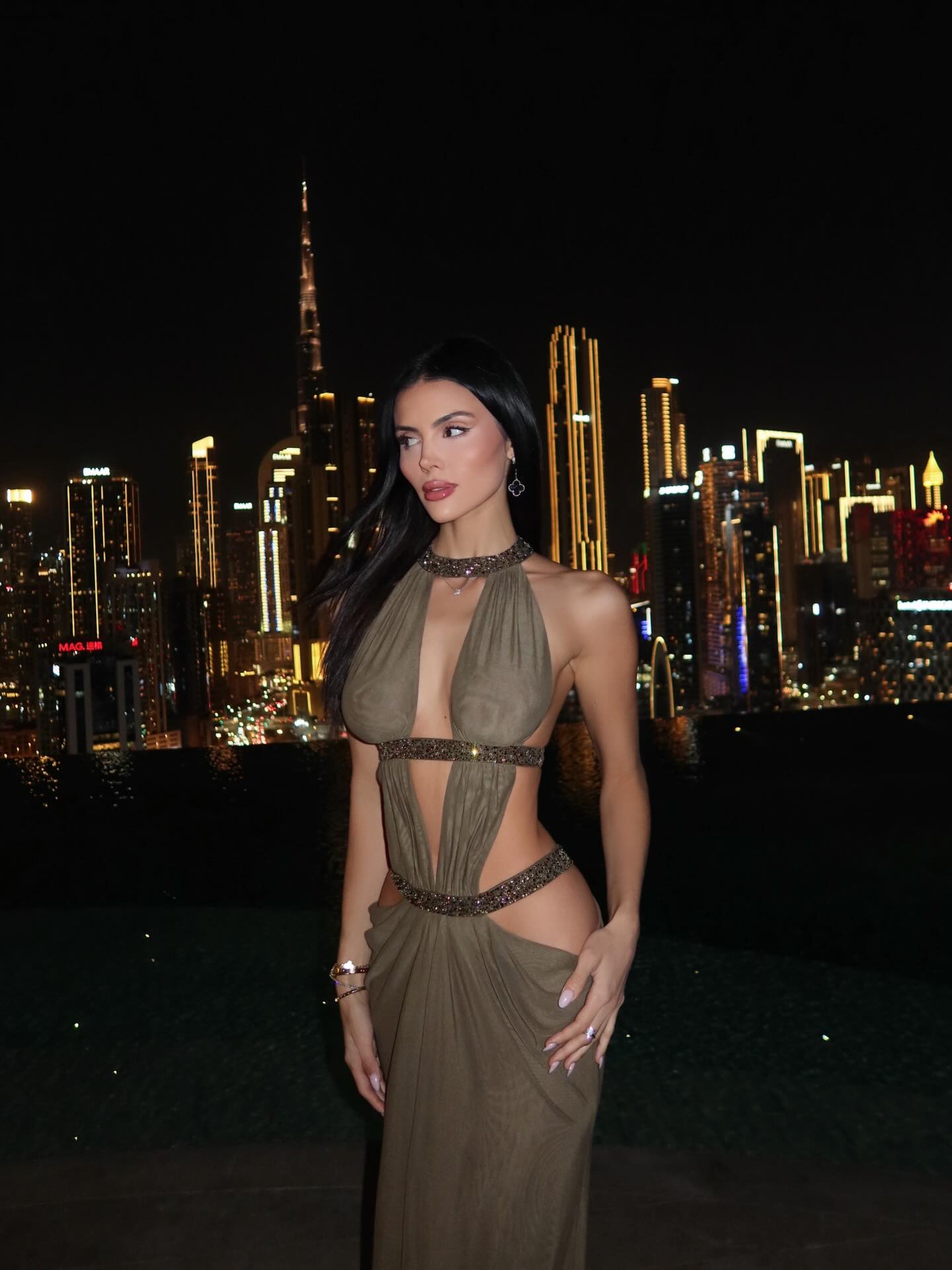 Crew-Neck Sleeveless Cutout Ruched Backless Dress