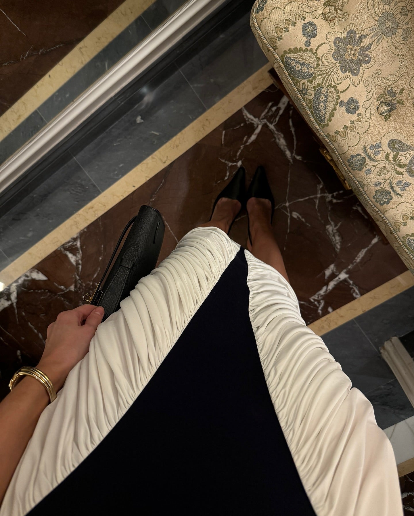 Halter High-Neck Sleeveless Backless Black-and-White Pleated Dress