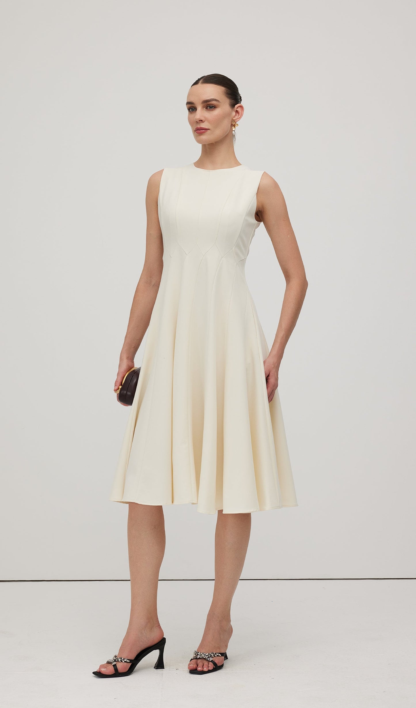 A Line Sleeveless Midi Dress
