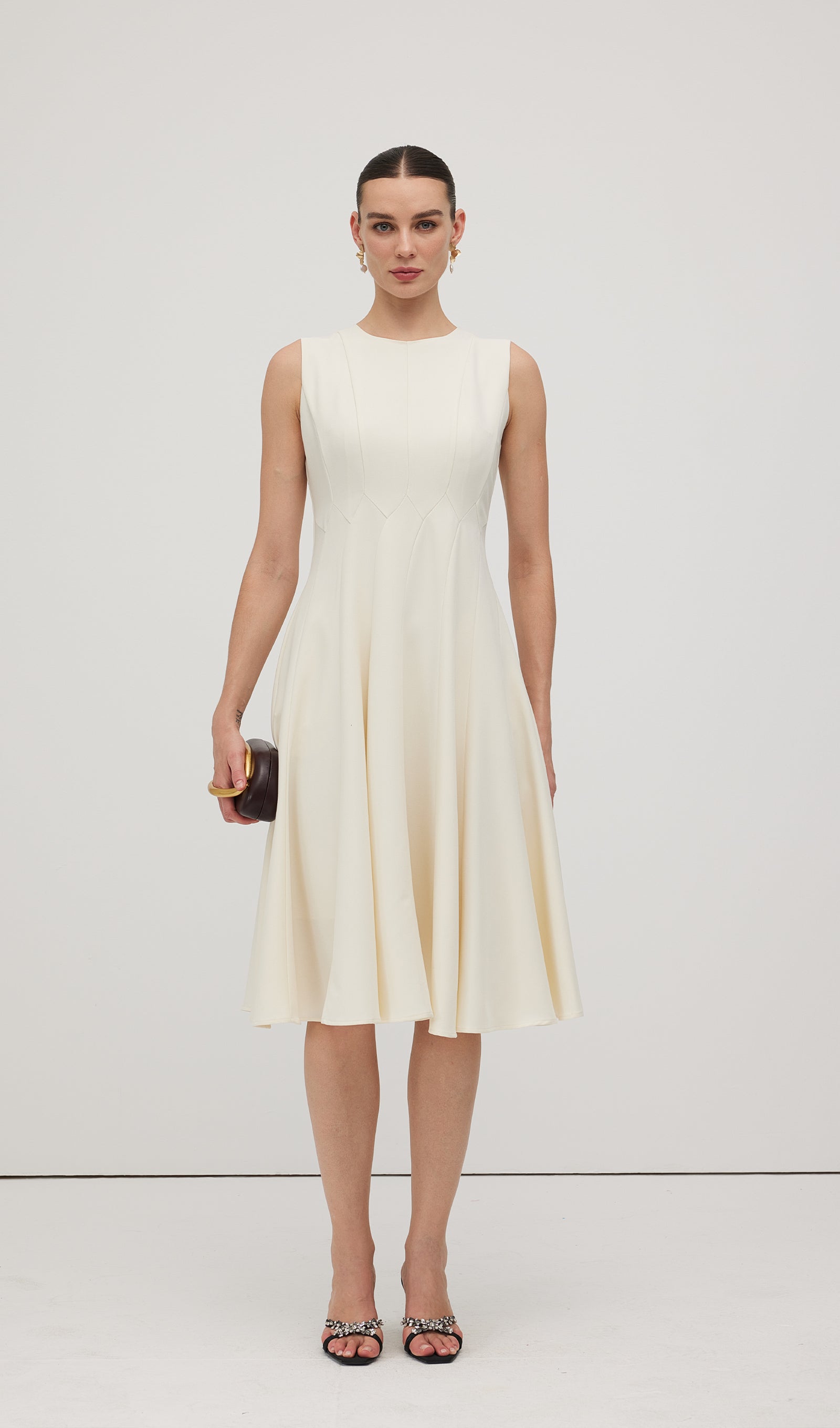 A Line Sleeveless Midi Dress