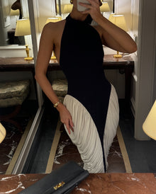 Halter High-Neck Sleeveless Backless Black-and-White Pleated Dress