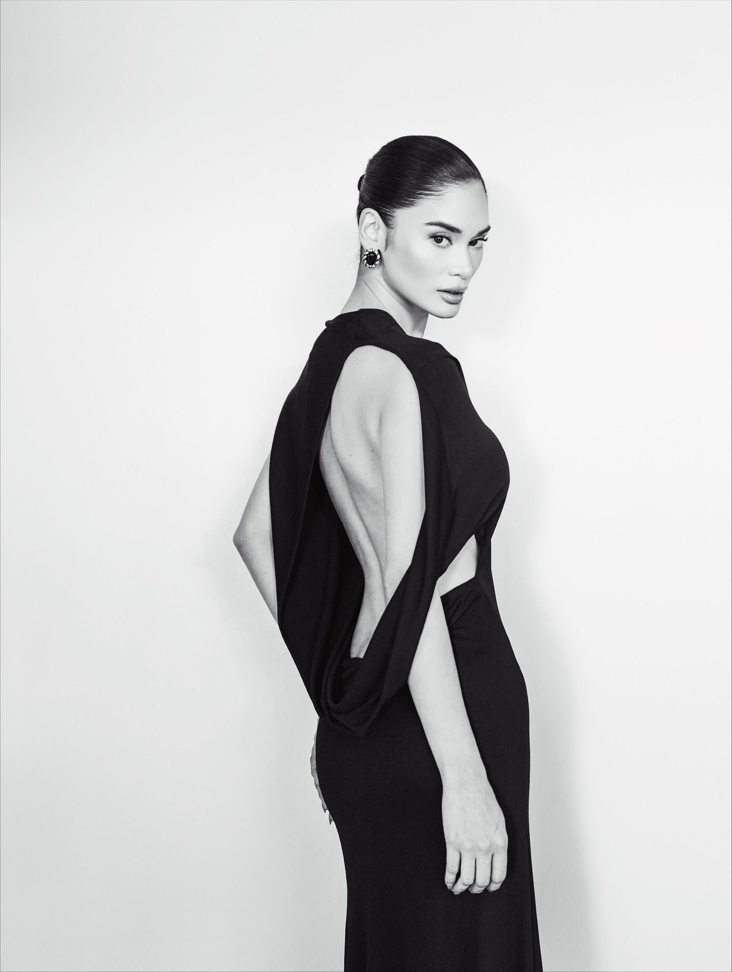 Crew-Neck Asymmetric-Sleeve Open-Back Black Knit Dress